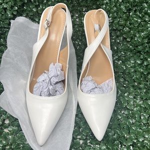 NIB women’s size 40 HEELS